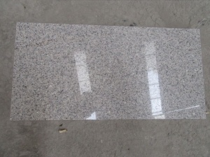 Noile placi de granit alb G355 acoperă pereții de acoperire