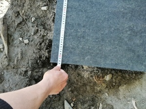 Noile pavele din granit negru G684 sunt înfundate și periate