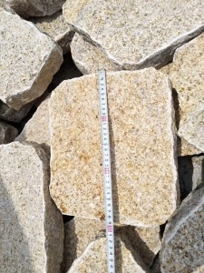 G682 Placare de perete din granit galben Natural Split