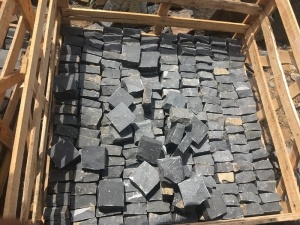 piatră cubică de bazalt negru din china